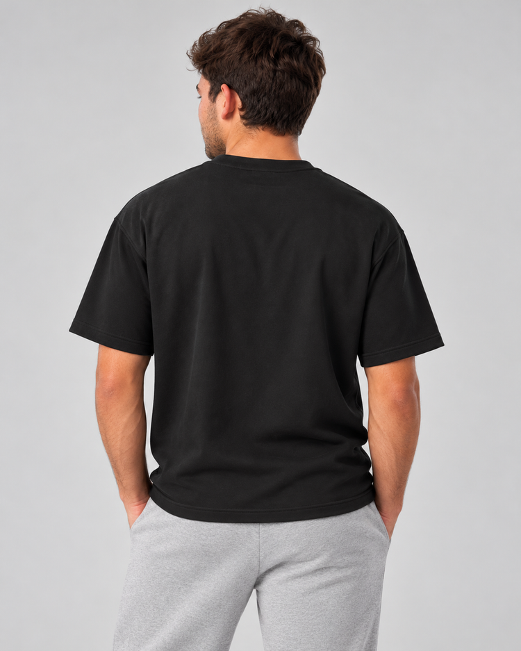 ALO Conquer Reform Crewneck negro - vista de espalda en modelo PRIMOS