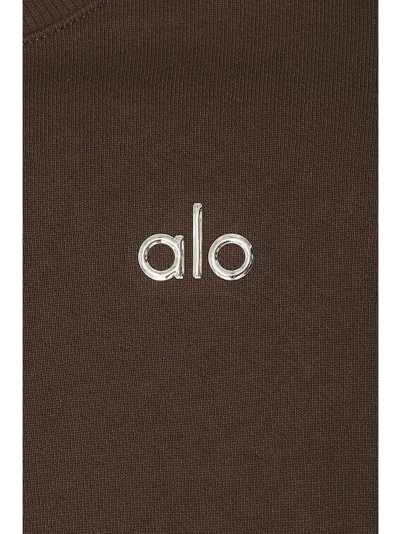 ALO Accolade Crew Neck café Espresso U3031RG, detalle del logo